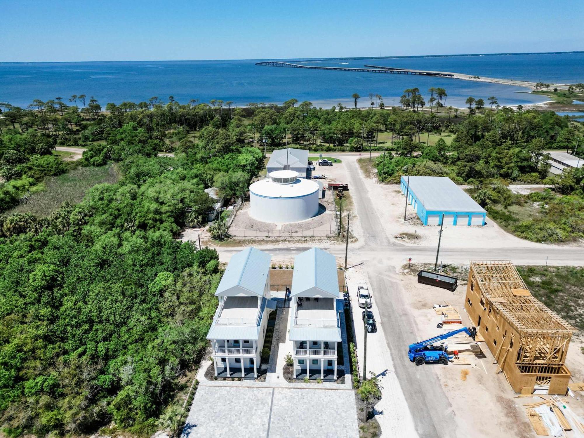 Serenity By The Sea St George Island Pool Home Eastpoint Exterior photo